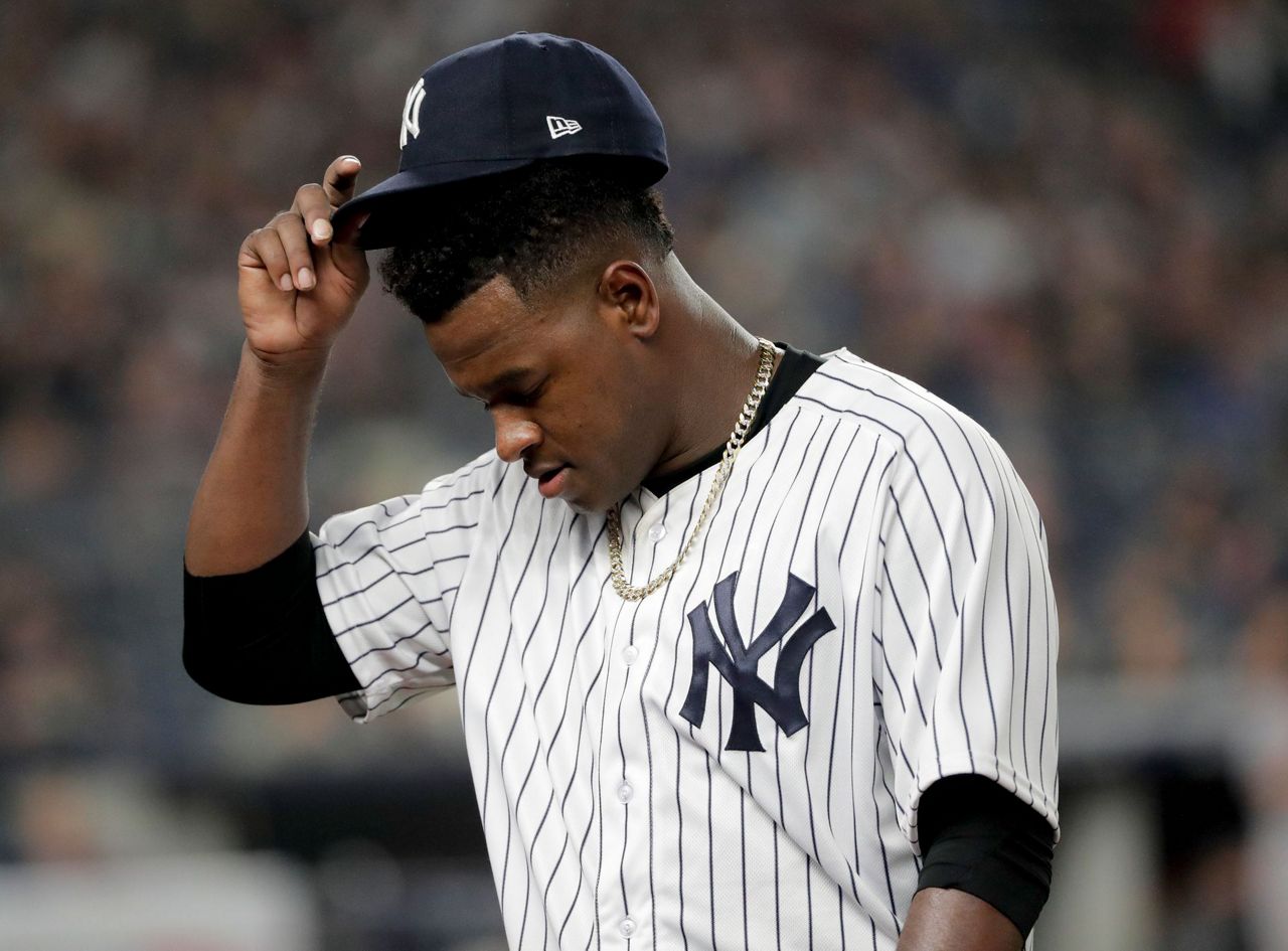 Holt 1st with postseason cycle, Red Sox rout Yankees 161