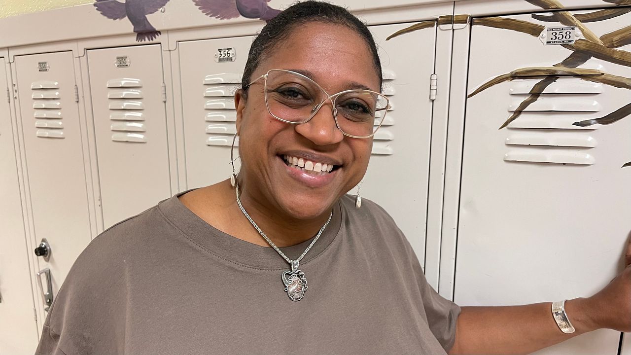 JCPS Agree To Big Pay Raise For Teachers