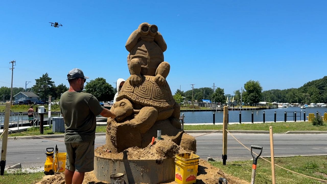 Lake Erie Sand Sculpture Tour is back