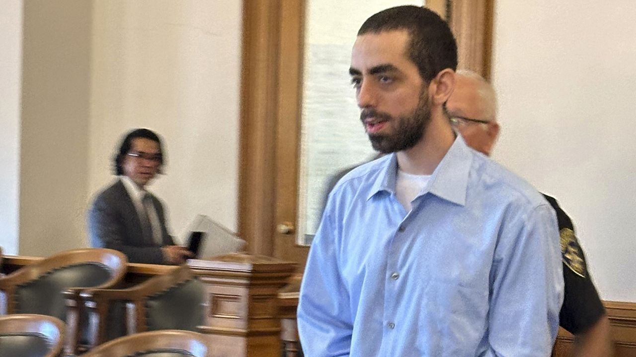 Opening statements begin in trial of Hadi Matar