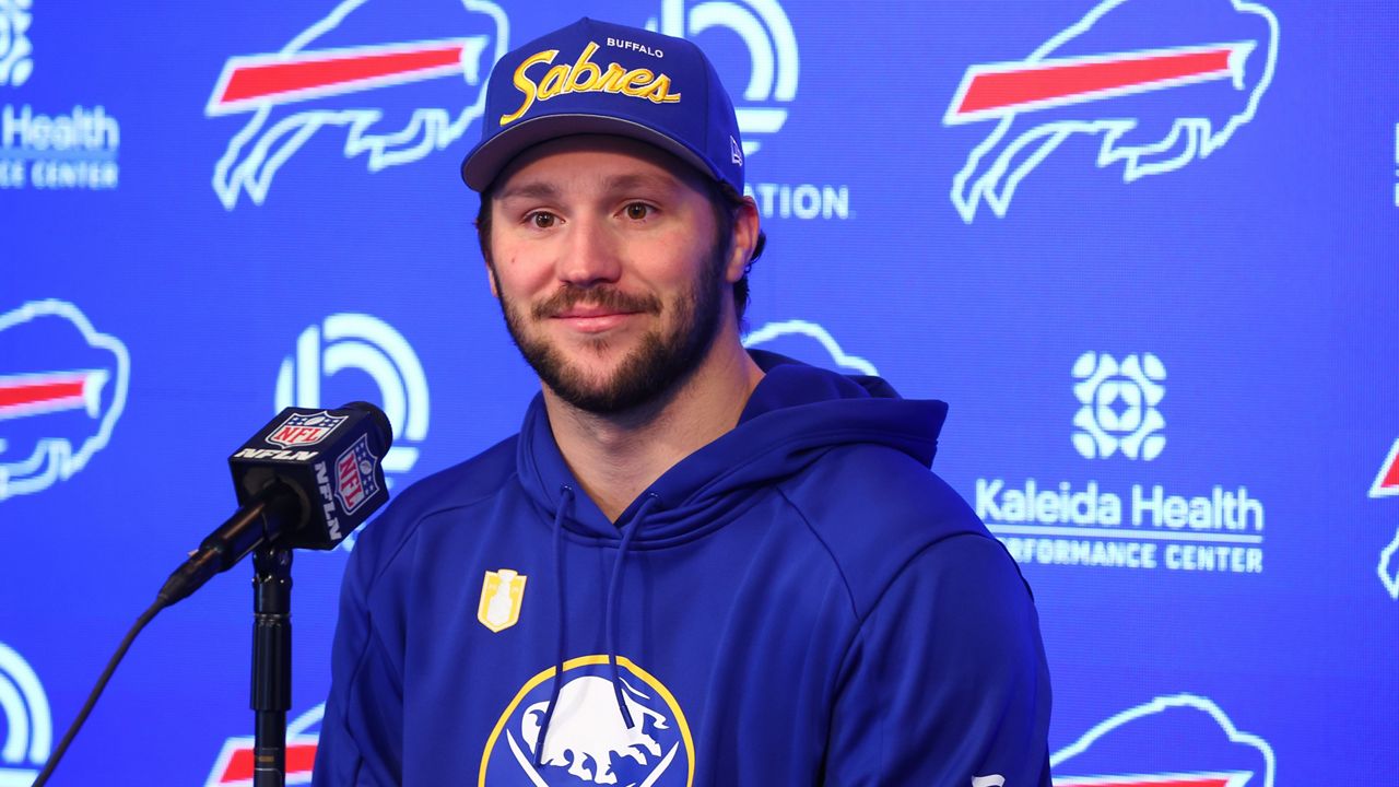 'Electric': Bills QB Josh Allen buys into Sabres buzz around Buffalo