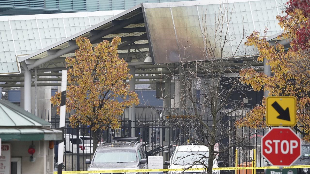 2 dead in vehicle incident at N.Y.-Canada border crossing - Vimarsana News