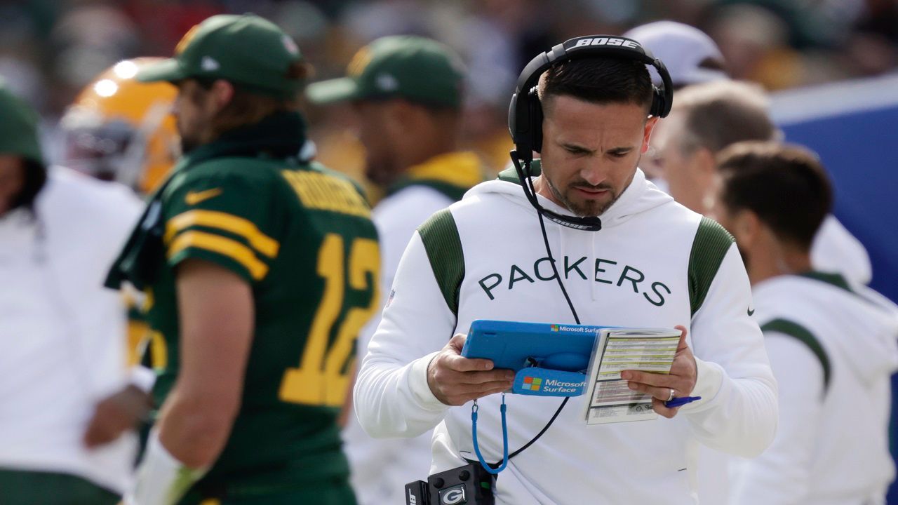 Lambeau Field preparing for Sunday's Packers-Seahawks game