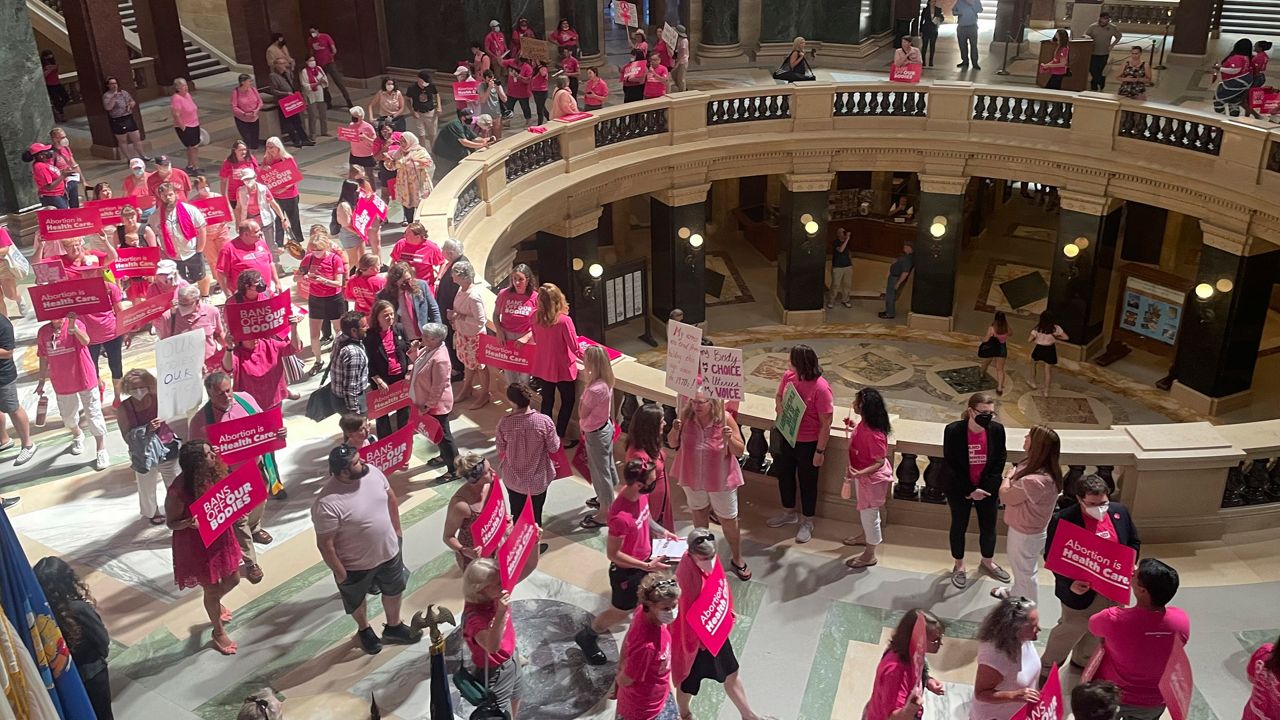 Wisconsin leaders, politicians react to SCOTUS Roe V. Wade