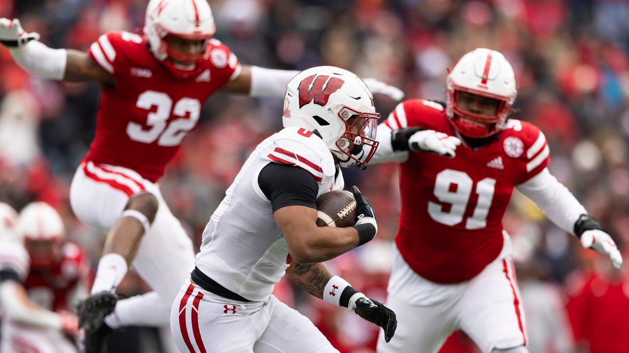 After injury, LB Borland eases back in for Badgers