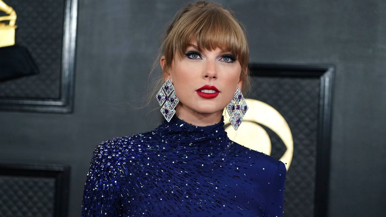 Woman arrested for trespassing outside Taylor Swift's home