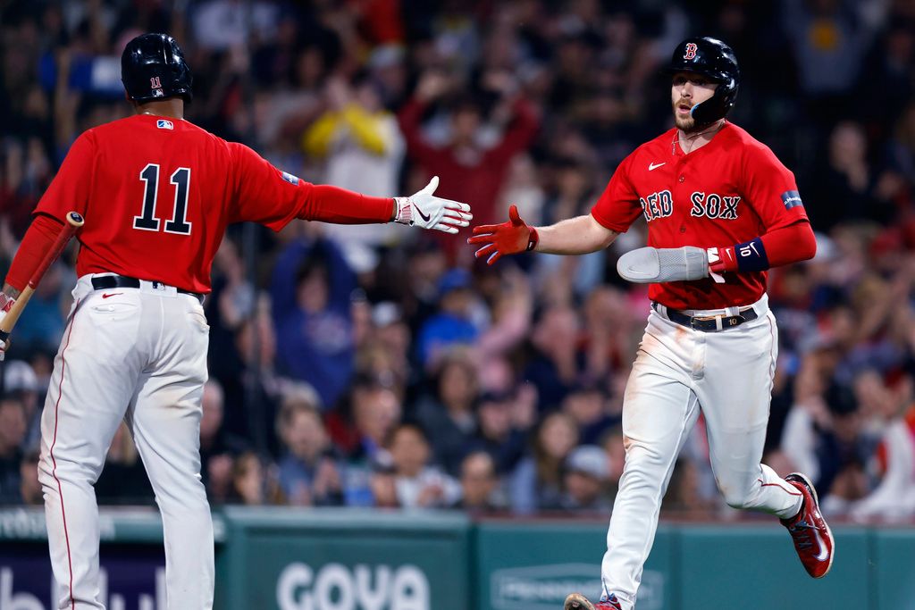 Baseball: Yoshida's hit streak reaches 11 in Red Sox's walk-off win