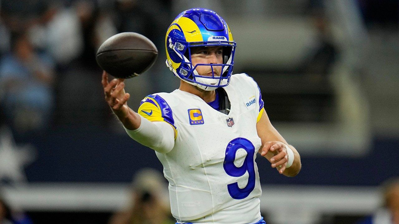 Rams' Matthew Stafford has sprained thumb ligament