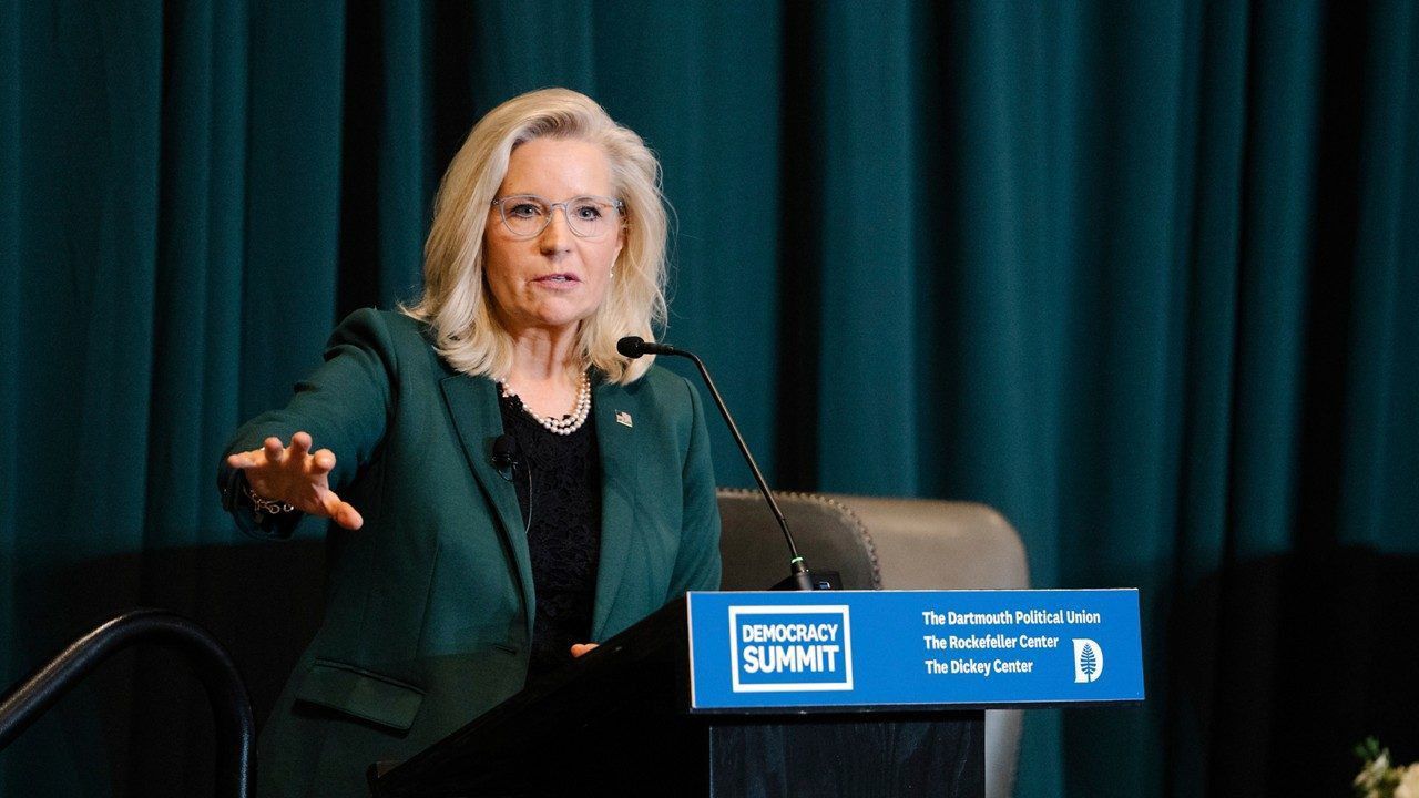 Liz Cheney Urges New Hampshire Voters To Take A Stand