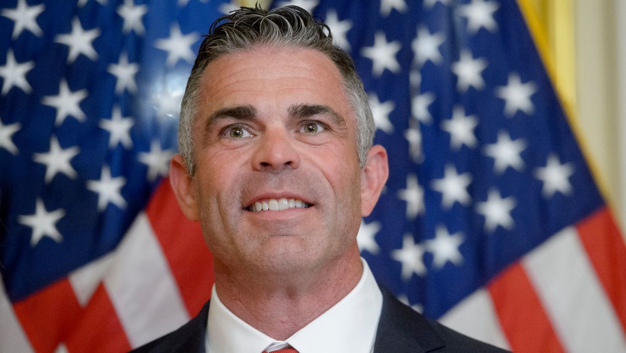 Federal legislation aims to help small business owners manage regulations