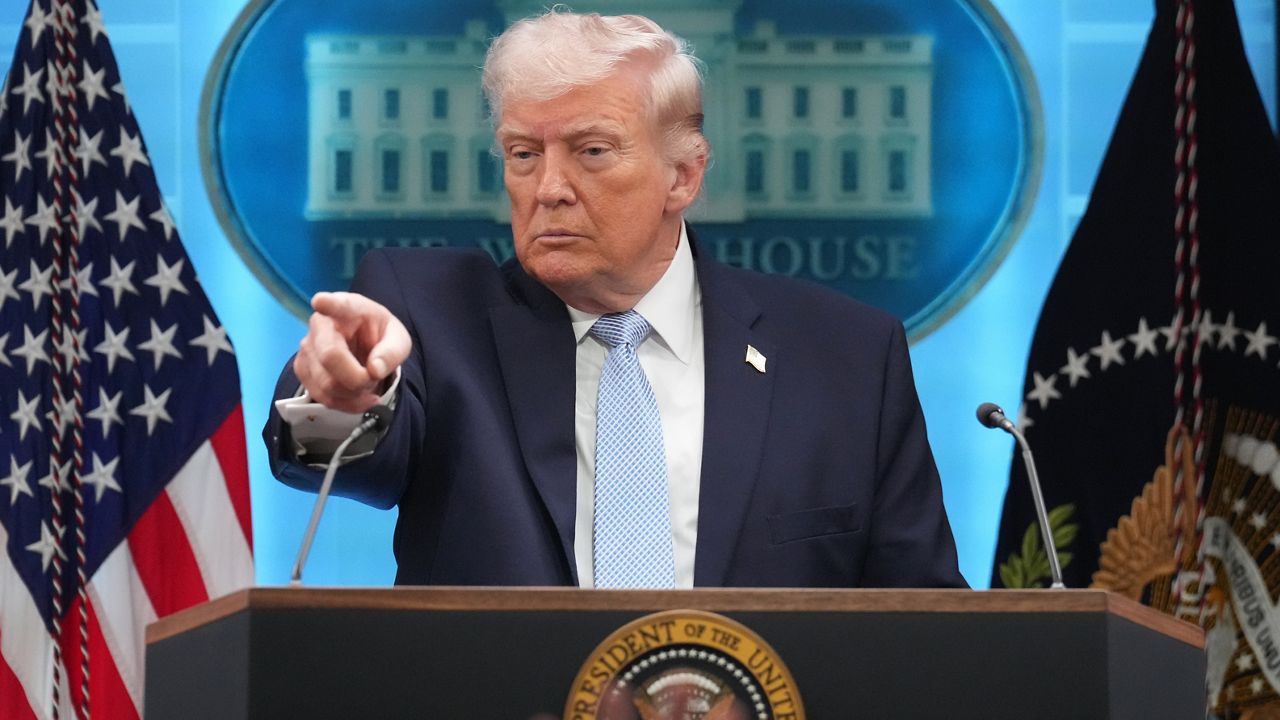 Texas Democrats seek to remove Trump from office, as GOP largely backs president’s Iran efforts