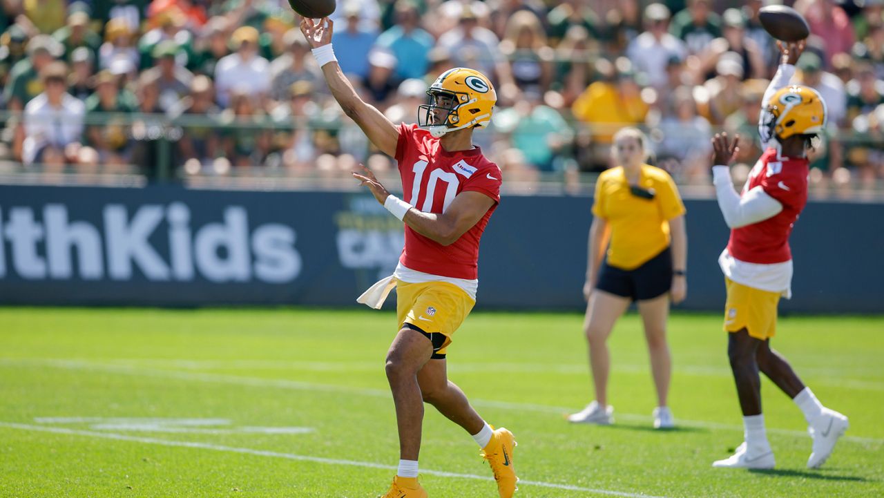 Packers kick-off first practice of Training Camp