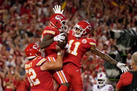 Allen, Bills beat Chiefs 38-20 in AFC title game rematch