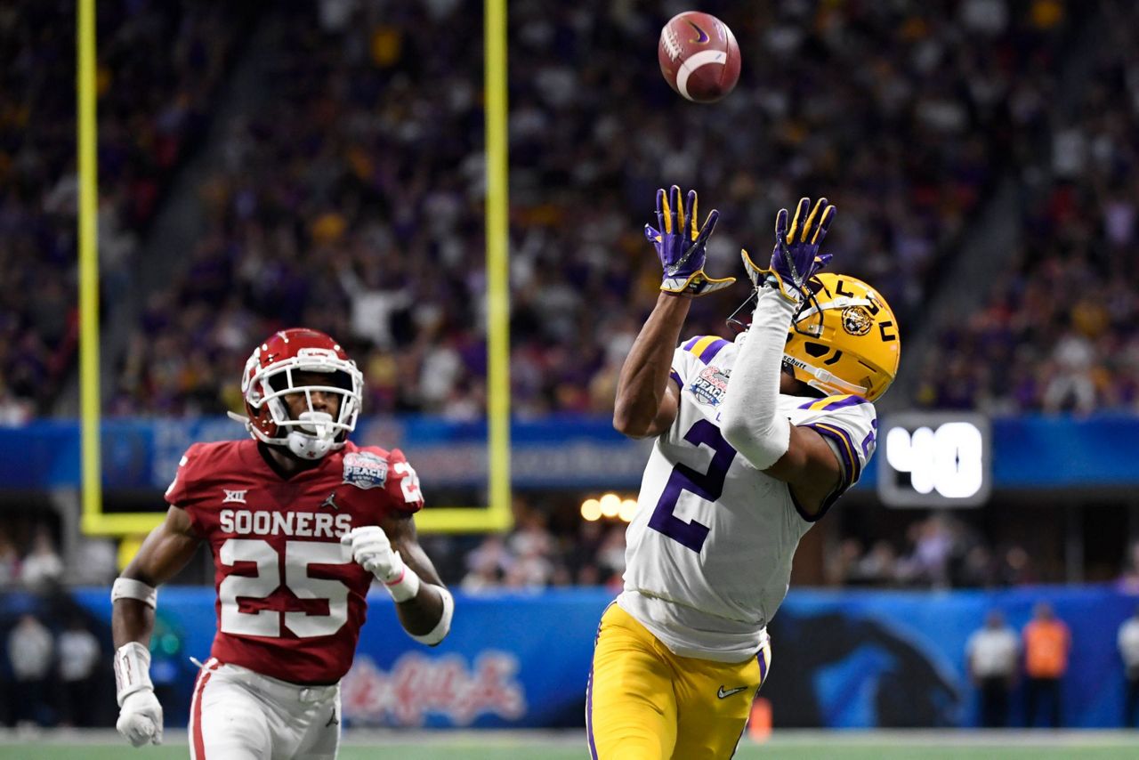 LSU's Joe Burrow, Justin Jefferson lead AP allbowl team