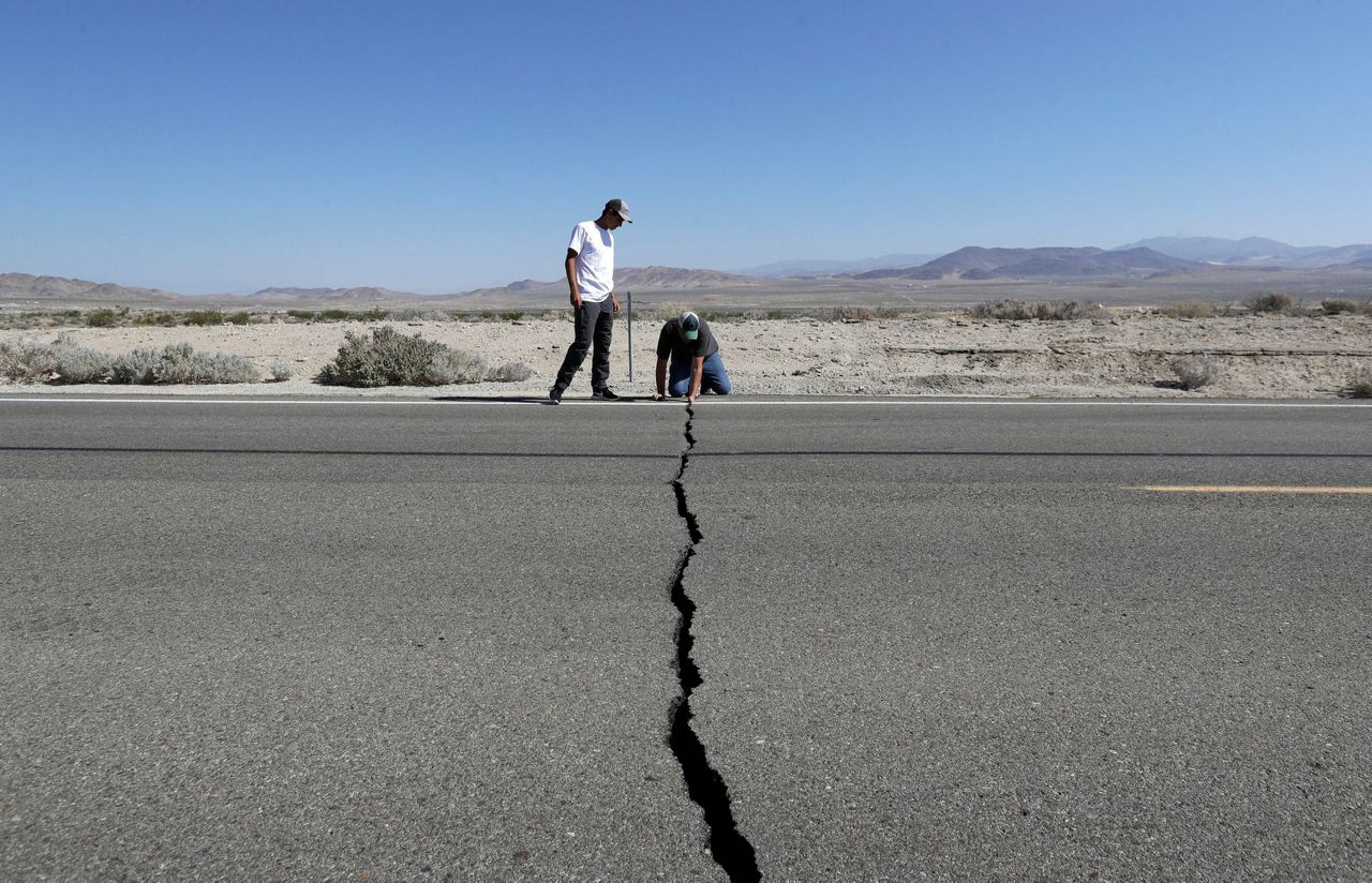 Southern California jolted by biggest quake in 20 years