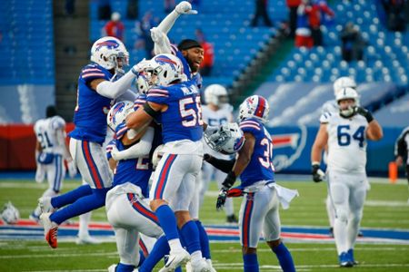 Bills beat Colts 27-24 for first playoff win since 1995