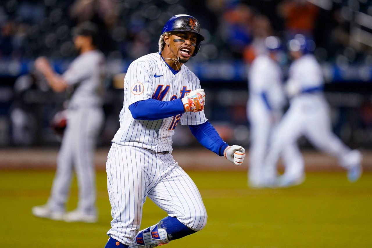 Lindor's homer lifts Mets to win after dugout exchange with McNeil