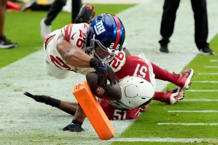 WATCH: Saquon Barkley's 50-yard breakaway TD on 229-yard night, NFL News