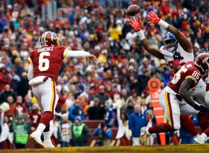 Giants Rout Redskins as Saquon Barkley Rolls to 1,000 Yards - The