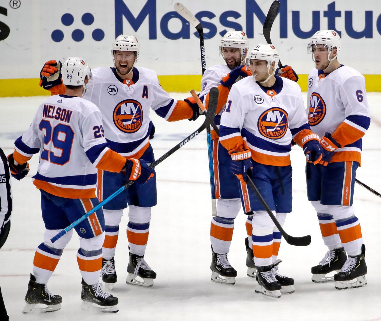 Islanders finish off Penguins 31 for stunning playoff sweep