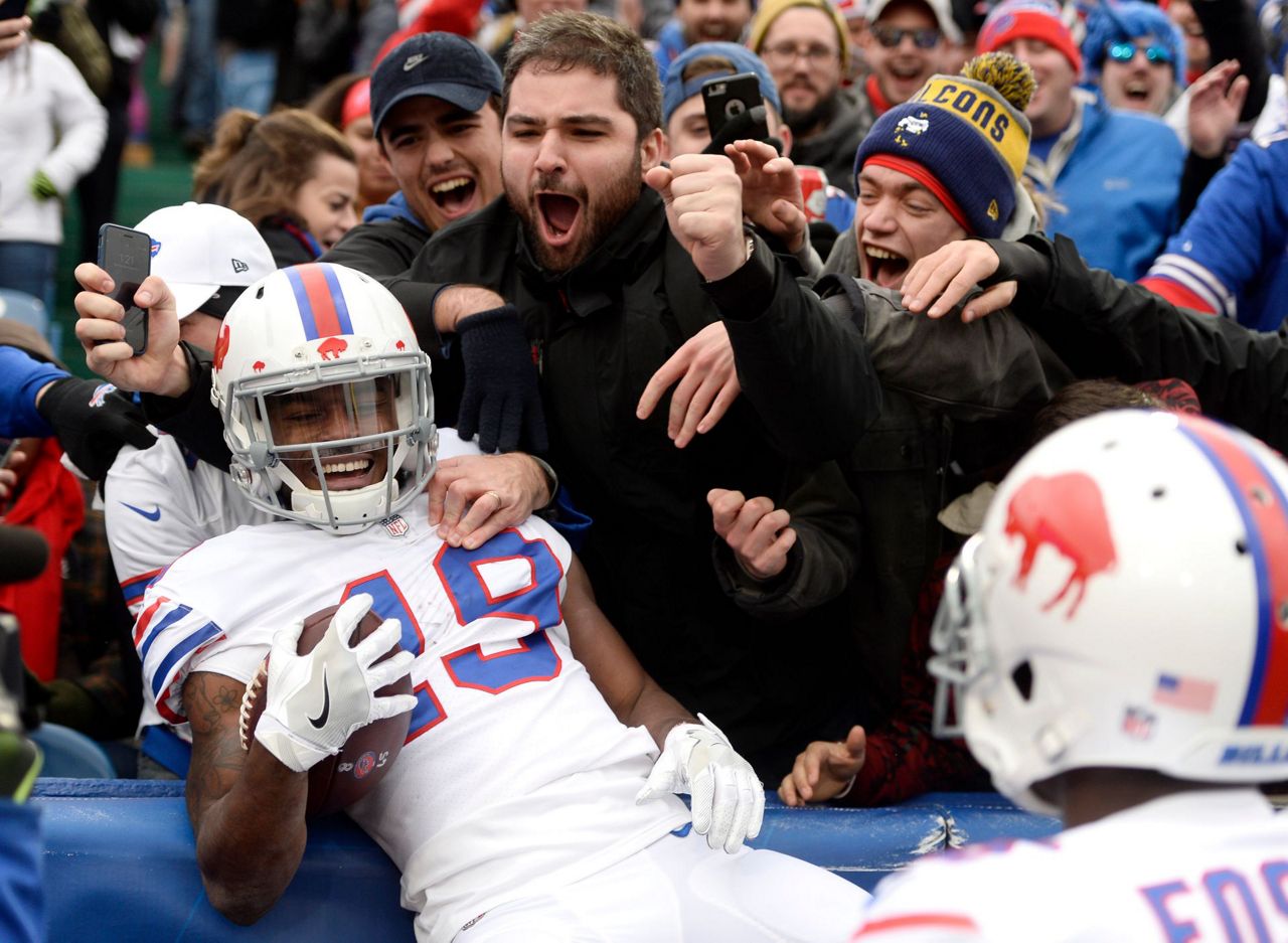 Allen leads Bills to 24-21 win over Jaguars