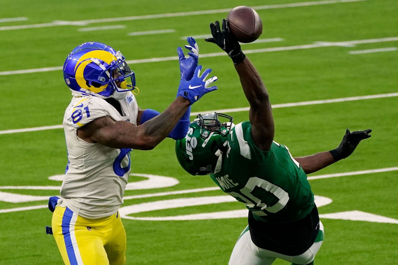 Erase that 0!: Jets edge Rams 23-20, avoid winless season