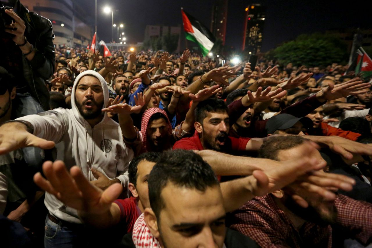 Jordan protests resume despite resignation of embattled PM