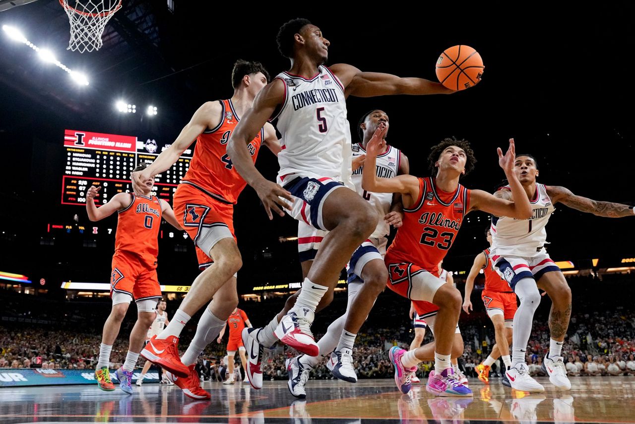 UConn's Tarris Reed Jr. relishes chance to finish college career ...