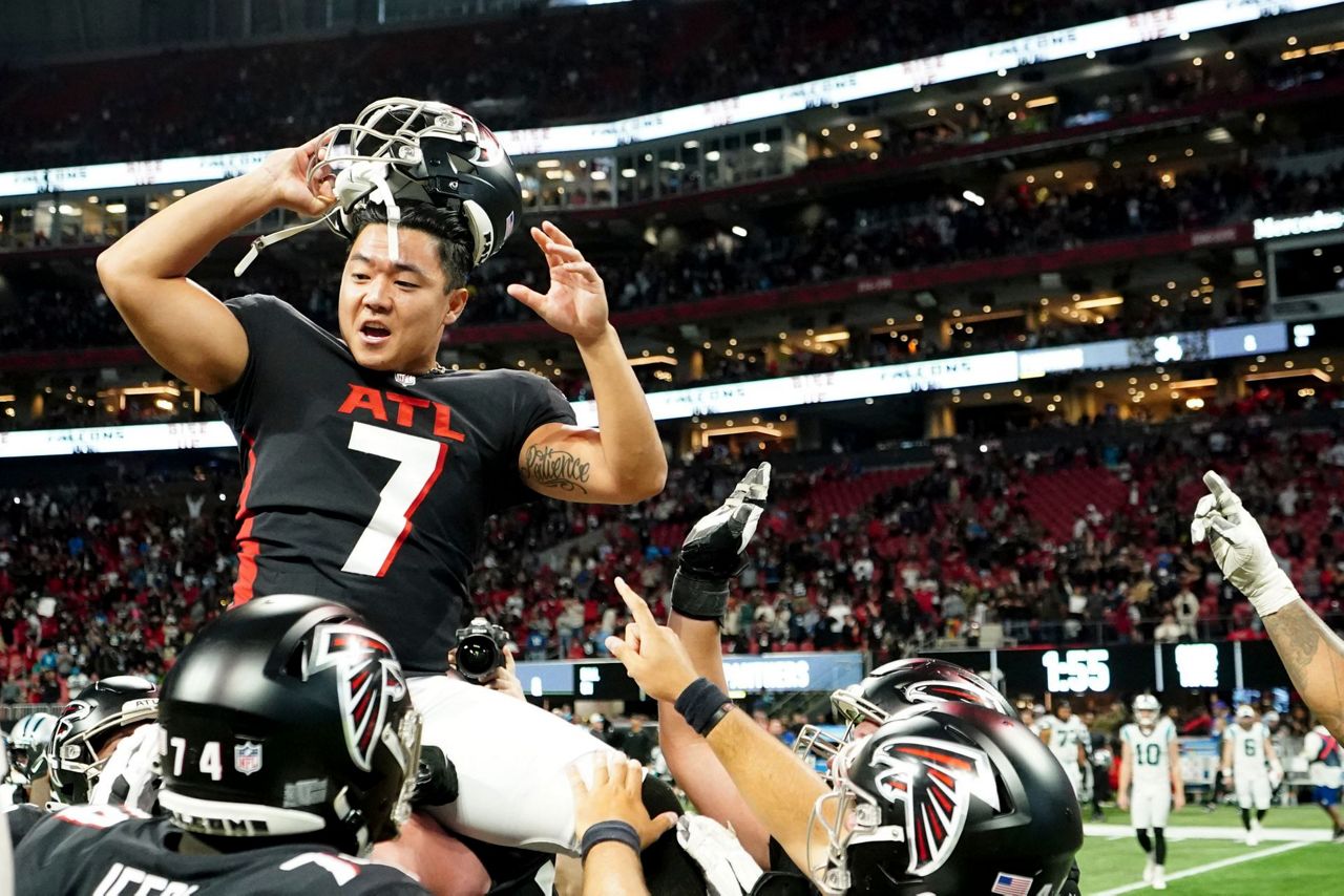 Atlanta Falcons safety Dean Marlowe (21) lines up during the second half of  an NFL football game against the Carolina Panthers, Sunday, Oct. 30, 2022,  in Atlanta. The Atlanta Falcons won 37-34. (