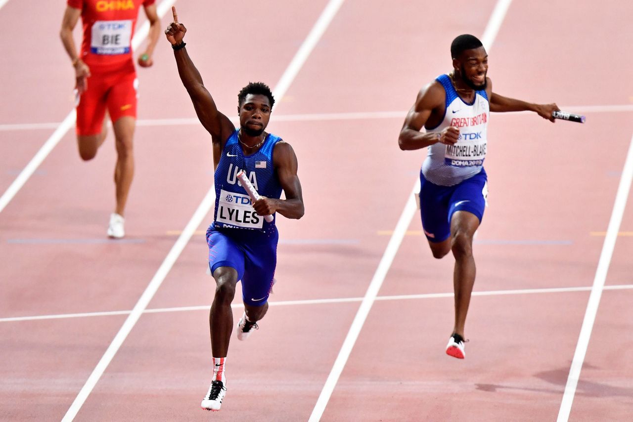 US ends wait for men's 4x100 relay world gold