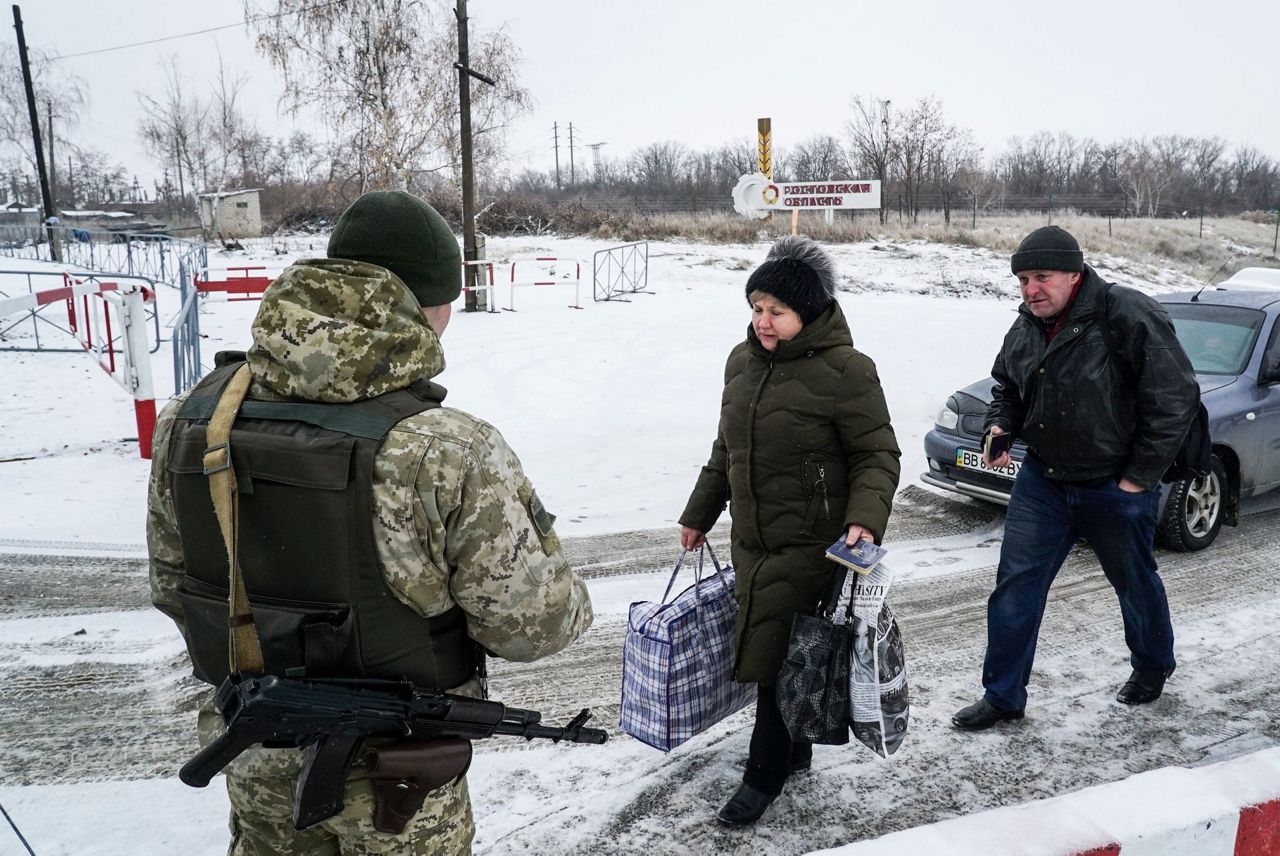 Border village grinds to a halt amid Ukraine-Russia tensions