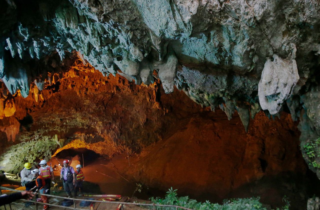 Water reaches near entrance of Thai cave where 13 missing