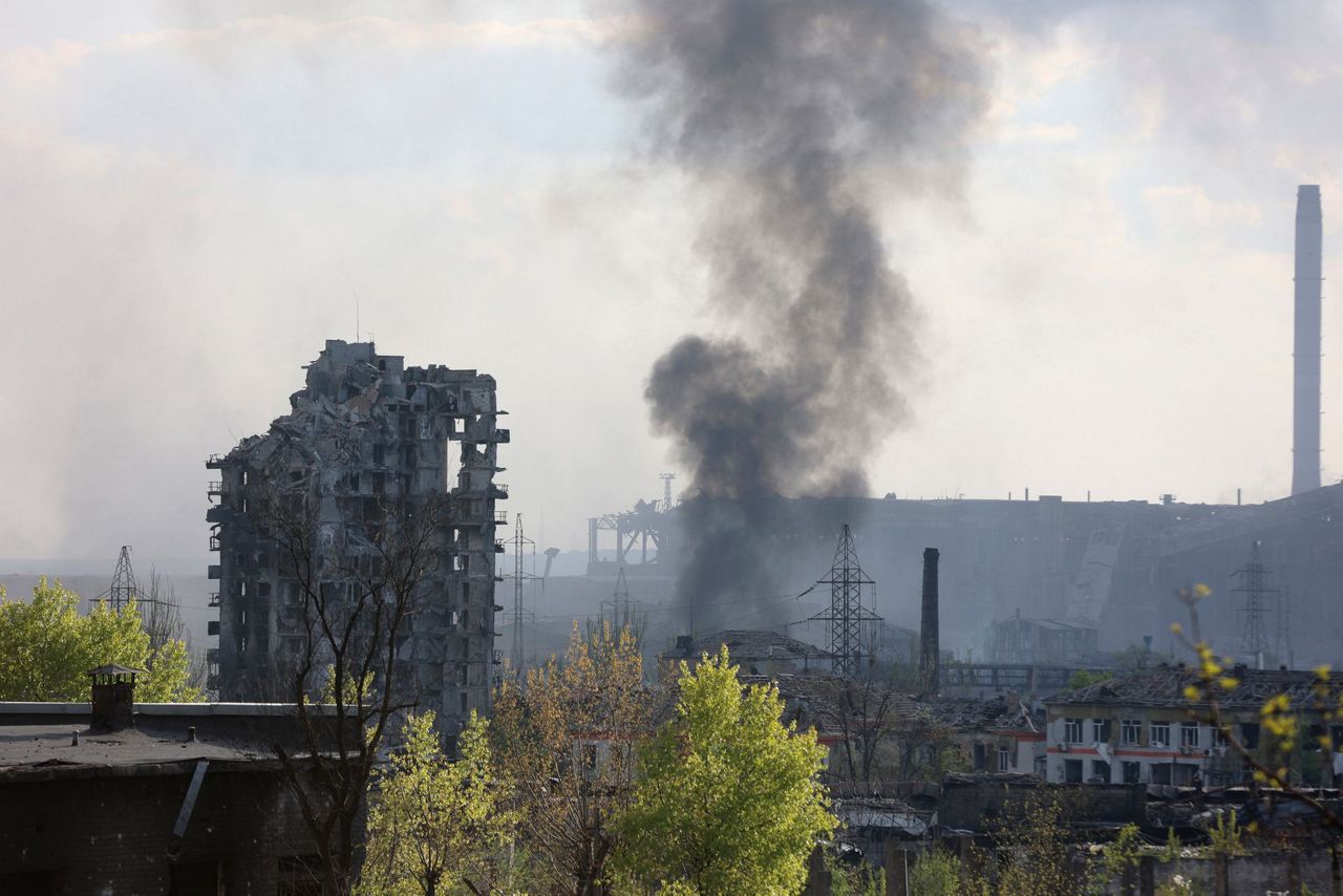 defenders-inside-ukrainian-steel-mill-refuse-to-surrender