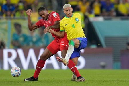 Without Neymar, Brazil edges Switzerland 1-0 at World Cup