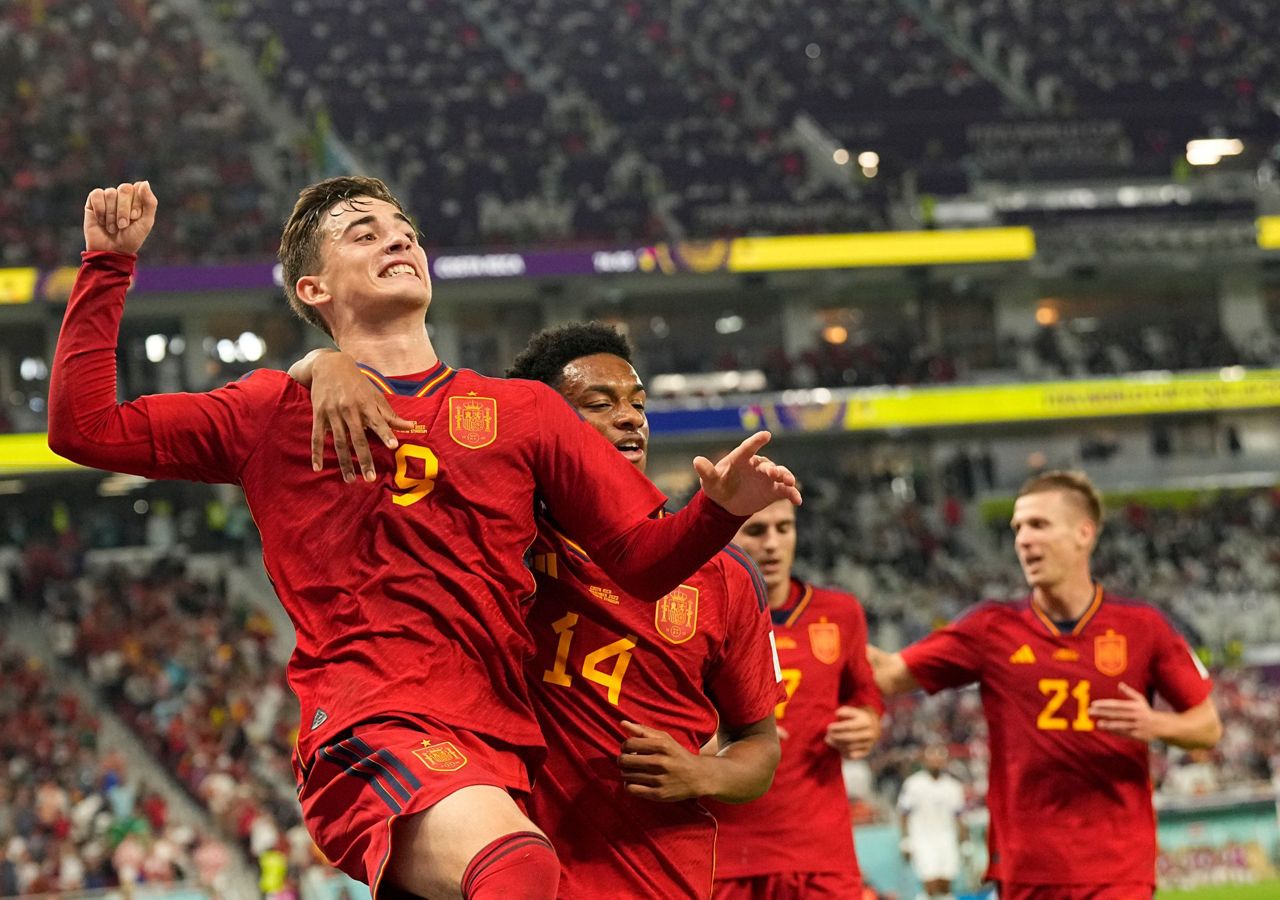 Young Spain squad routs Costa Rica 7-0 at World Cup - Spectrum News NY1