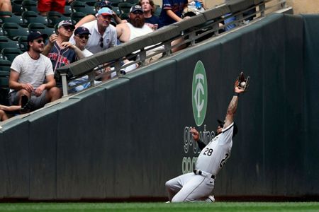 White Sox' Dylan Cease clobbered for 11 runs in second Cactus