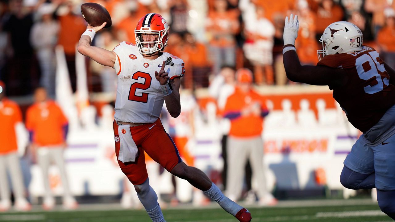 Klubnik not enough to carry Clemson over Texas in homecoming playoff loss