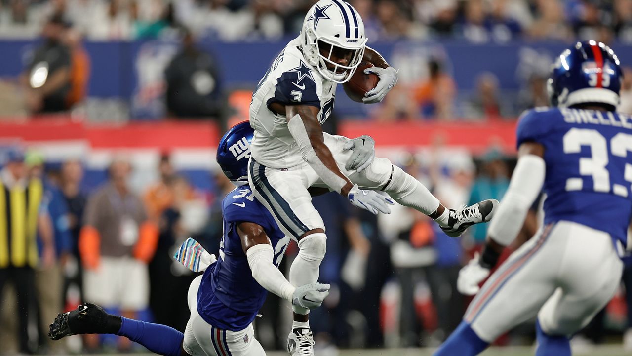 Receiver Cooks out for Cowboys against Steelers