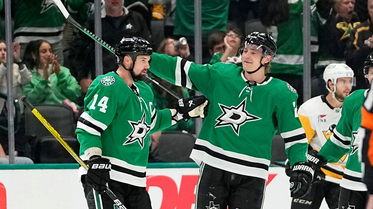 Stars beat Penguins 4-2