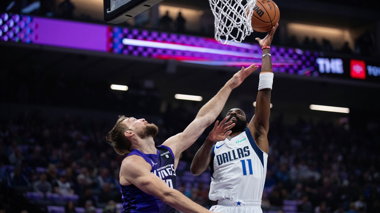 Luka Doncic scores 21, triple-double streak ends at 7 as Mavs slog past  Warriors 109-99