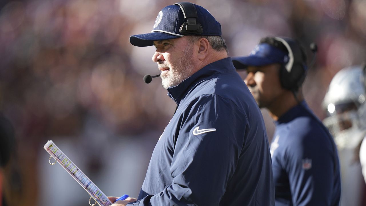 Dallas Cowboys head coach Mike McCarthy looks on during the first half of an NFL football game against the Washington Commanders, Sunday, Nov. 24, 2024, in Landover, Md. (AP Photo/Stephanie Scarbrough)