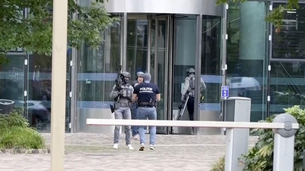 Dutch Police: 2 People Killed In Shootings In Rotterdam