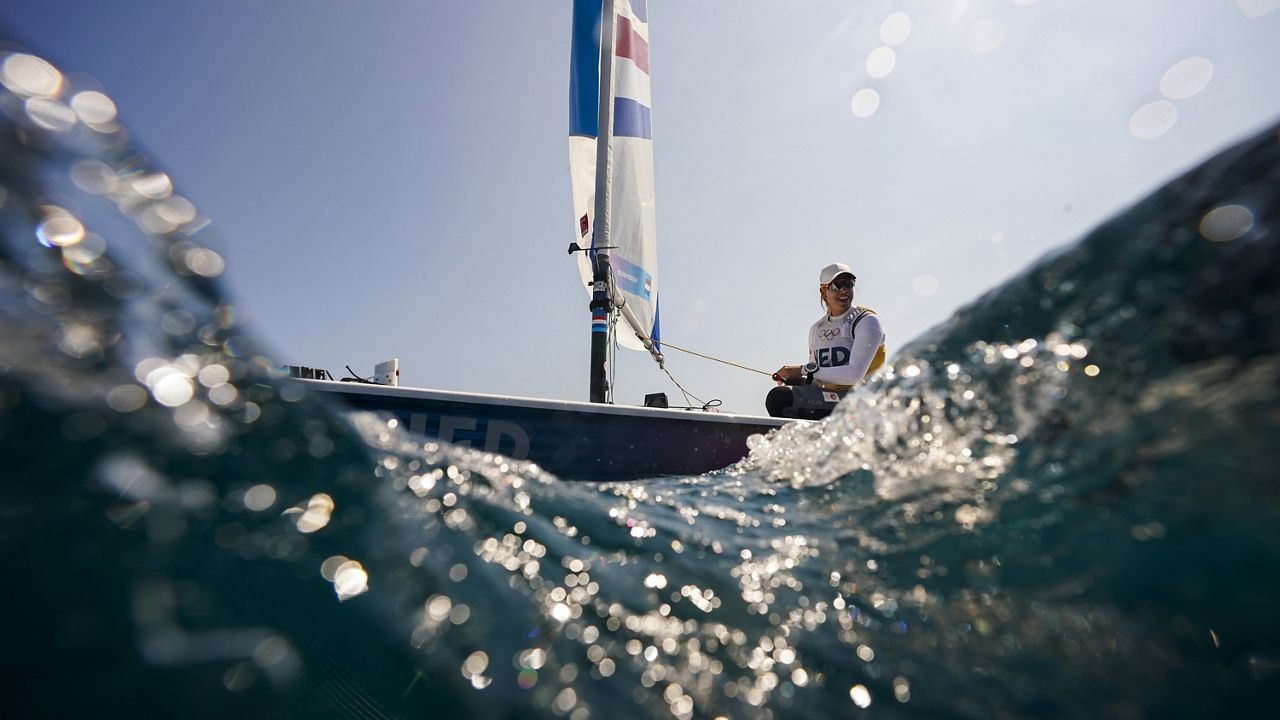 Fickle winds scuttle medal races for Olympic sailing