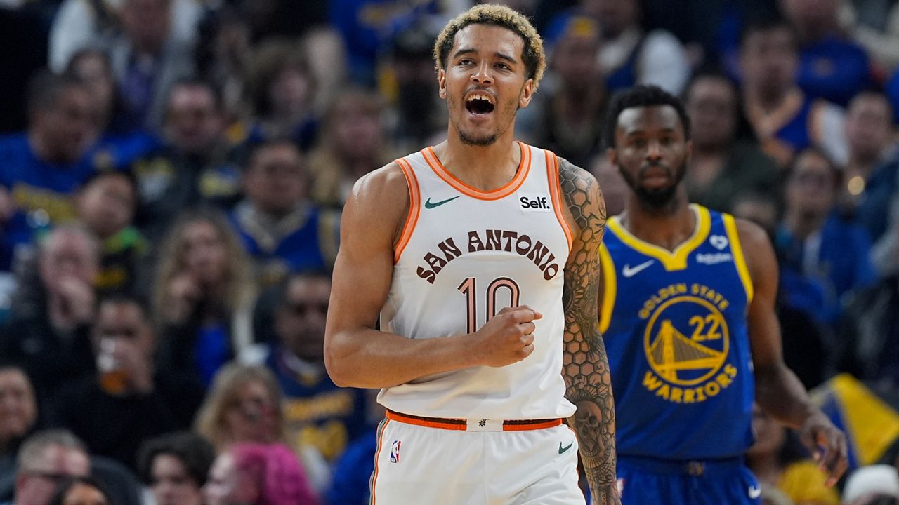 San Antonio Spurs forward Jeremy Sochan reacts during the first half of an NBA basketball game against the Golden State Warriors, Saturday, March 9, 2024, in San Francisco. (AP Photo/Godofredo A. Vásquez)