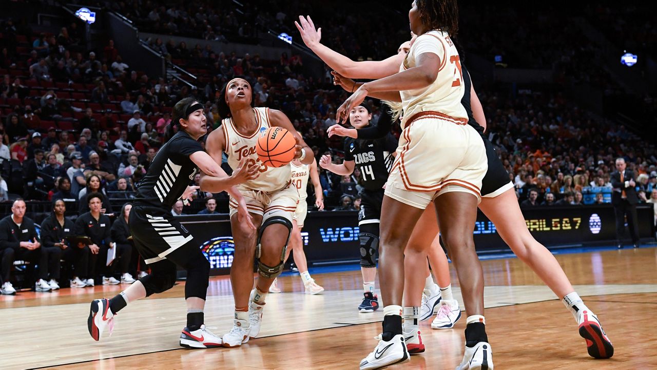 Top seed Texas cruises past Gonzaga with 69-47 win