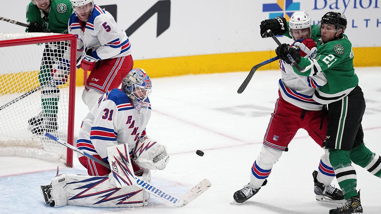 Shesterkin dazzles with 41 saves as Rangers beat Stars 3-1