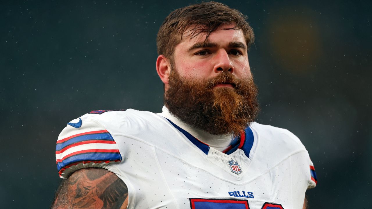 Bears agree to trade with Bills for OL Ryan Bates