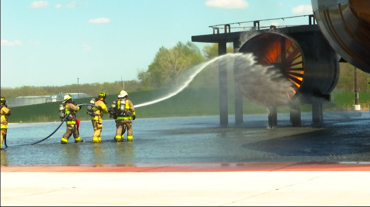 Fox Valley Technical College Airport Firefighter Training