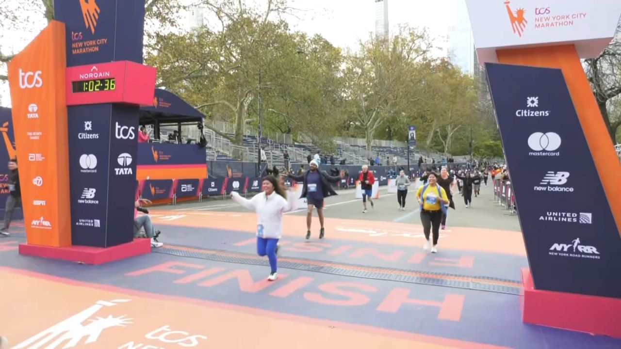 Thousands run Abbott Dash to the Finish Line 5k