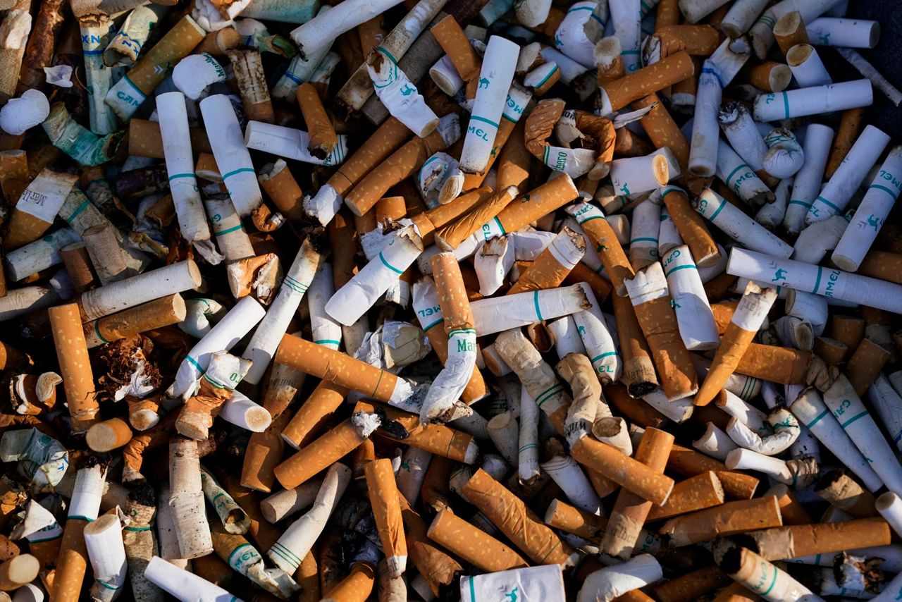 tobacco use in government buildings North Carolina Smoking Prohibited State Clear Label AllPolitics - Clinton Bans Smoking